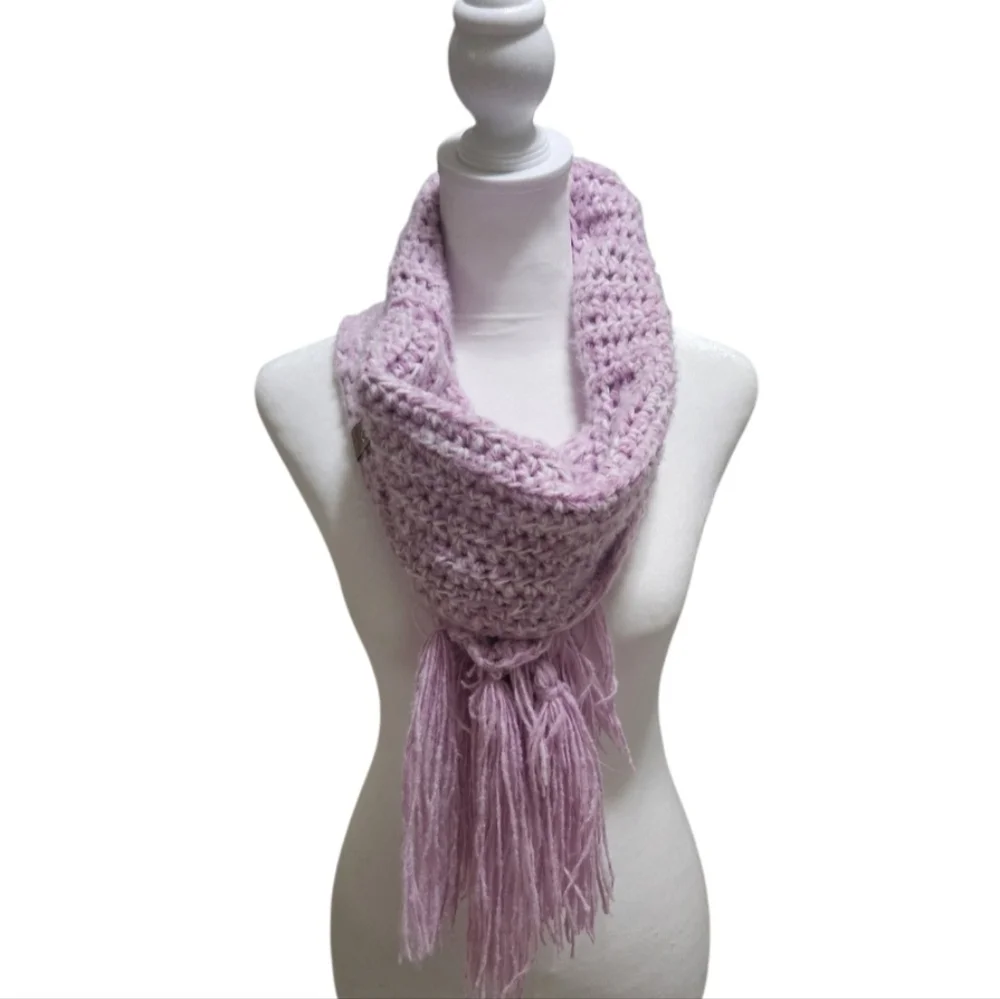 Hand Crafted Crochet 2-piece Set Fringe Scarf & Winter beanie Purple chunky knit